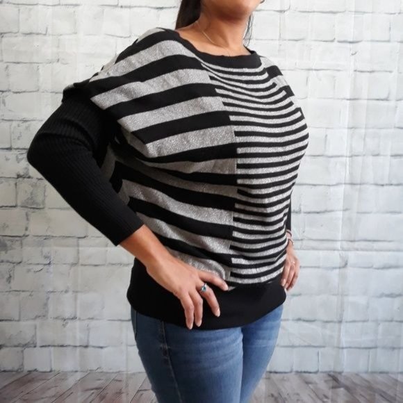 Allen B Women's Sweater Size M knitting long sleeves - Picture 3 of 4